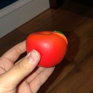 I’m selling a apple slow rising squishy